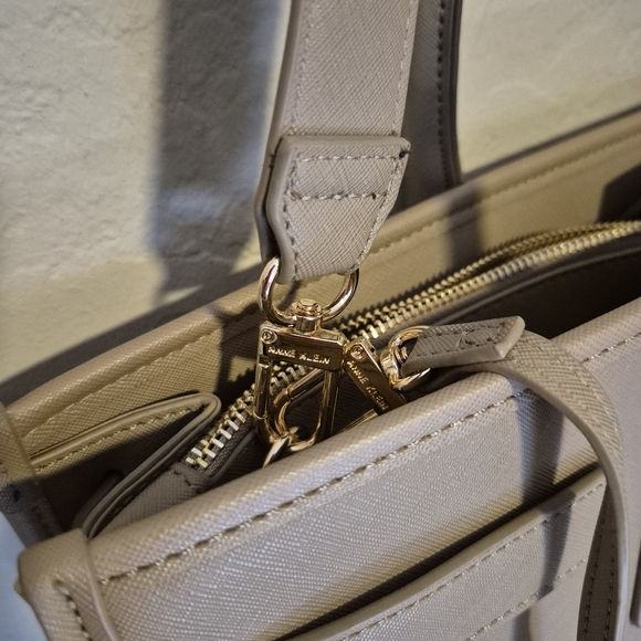 Anne Klein Large 3 Piece Tote Set Beige - Picture 8 of 9